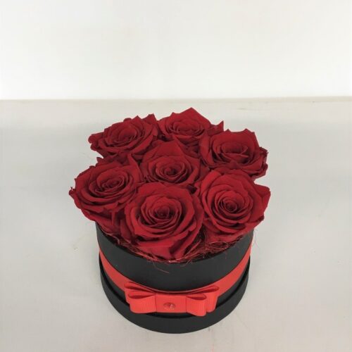 Stabiliseeritud roosid kinkekarbis